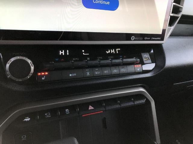 2023 Toyota Tundra 4WD 4WD SR5 CrewMax 5.5' Bed (SE)