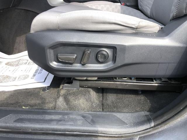 2025 Toyota Tundra 4WD 4WD SR5 CrewMax 5.5' Bed (SE)