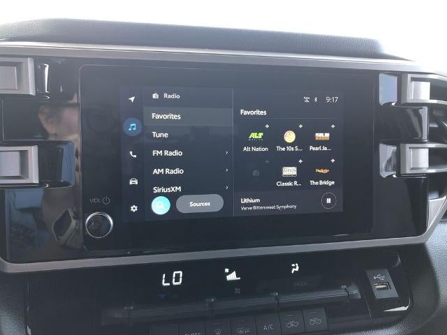 2025 Toyota Tundra 4WD 4WD SR5 CrewMax 5.5' Bed (SE)