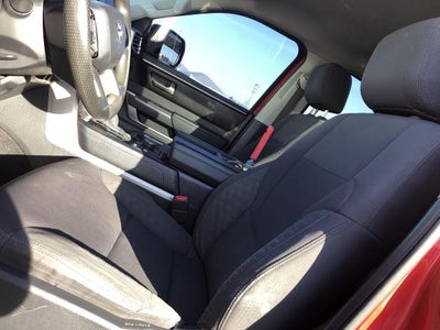 2022 Toyota Tundra 4WD 4WD SR5 CrewMax 5.5' Bed (SE)