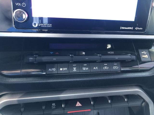 2022 Toyota Tundra 4WD 4WD SR5 CrewMax 5.5' Bed (SE)