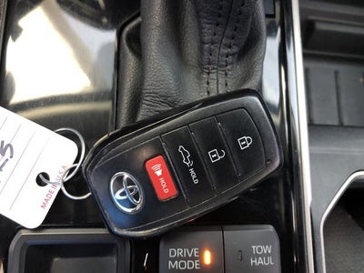 2022 Toyota Tundra 4WD 4WD SR5 CrewMax 5.5' Bed (SE)