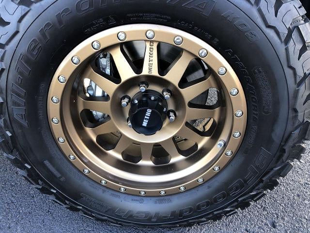 2022 Toyota Tundra 4WD 4WD SR5 CrewMax 5.5' Bed (SE)