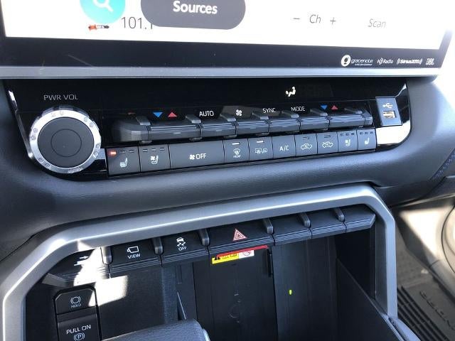 2024 Toyota Tundra 4WD 4WD Platinum CrewMax 5.5' Bed (Natl)