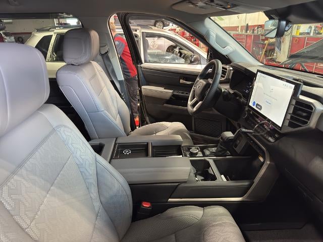 2024 Toyota Tundra 4WD 4WD Limited Hybrid CrewMax 5.5' Bed (Natl)
