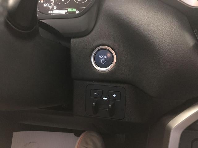 2023 Toyota Sequoia Limited 4WD (SE)