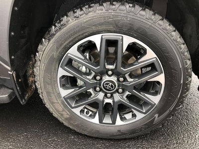 2023 Toyota Sequoia Limited 4WD (SE)