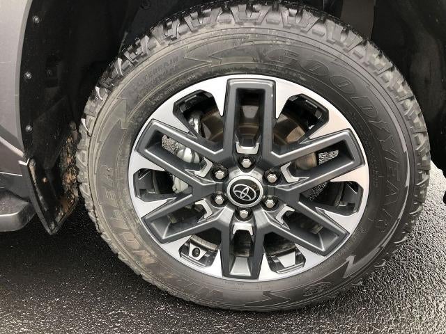 2023 Toyota Sequoia Limited 4WD (SE)