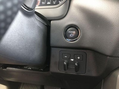 2025 Toyota Sequoia SR5 4WD (SE)