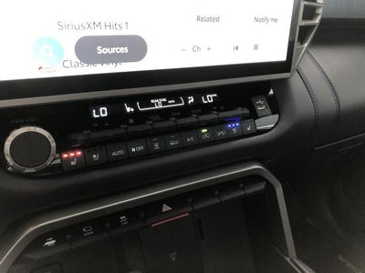 2026 Toyota Sequoia Platinum 4WD (Natl)