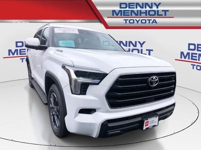 2025 Toyota Sequoia SR5 4WD (SE)