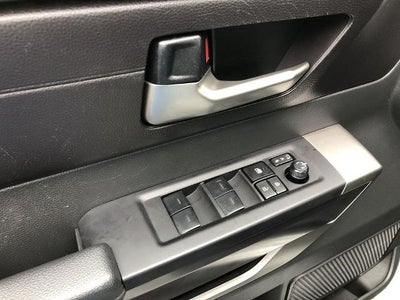 2025 Toyota Sequoia SR5 4WD (SE)