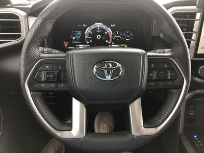 2025 Toyota Sequoia SR5 4WD (SE)