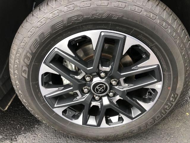 2025 Toyota Sequoia SR5 4WD (SE)
