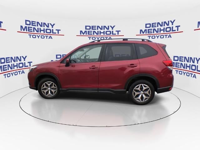 2022 Subaru Forester Premium CVT