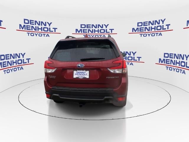 2022 Subaru Forester Premium CVT