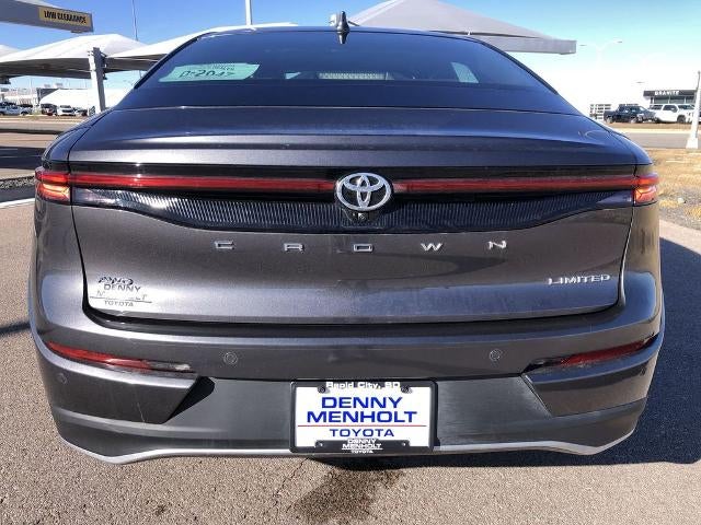 2023 Toyota Crown Limited AWD (Natl)