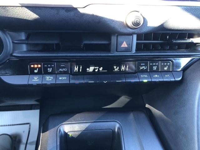 2023 Toyota Crown Limited AWD (Natl)