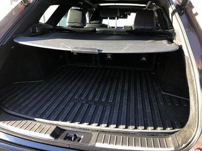 2025 Toyota Crown Signia Limited AWD (Natl)