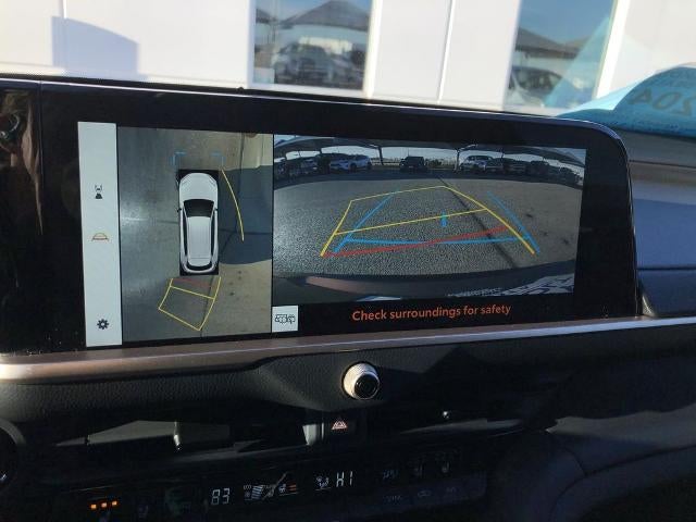 2025 Toyota Crown Signia Limited AWD (Natl)