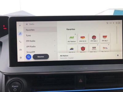 2023 Toyota Prius XLE (Natl)