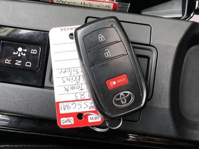 2023 Toyota Prius XLE (Natl)