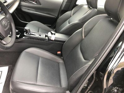 2025 Toyota Prius XLE AWD (Natl)