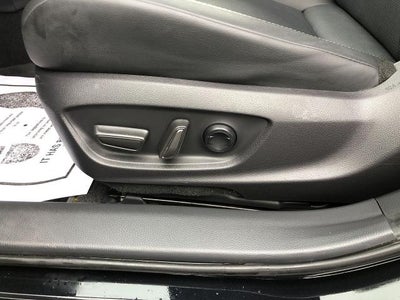 2025 Toyota Prius XLE AWD (Natl)