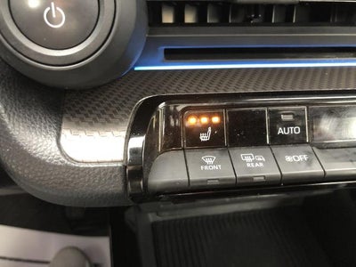 2025 Toyota Prius XLE AWD (Natl)