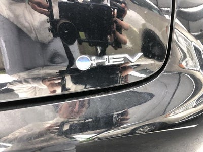 2025 Toyota Prius XLE AWD (Natl)