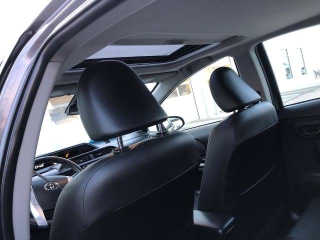 2017 Toyota Prius c Four (GS)