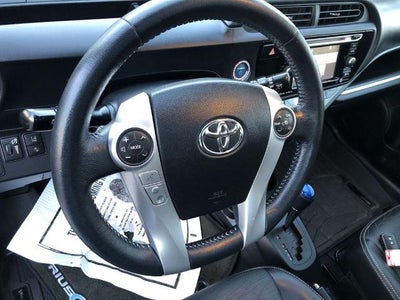 2017 Toyota Prius c Four (GS)