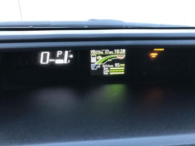 2017 Toyota Prius c Four (GS)