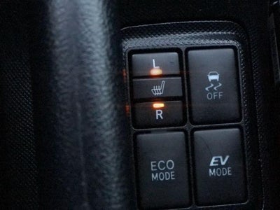 2017 Toyota Prius c Four (GS)