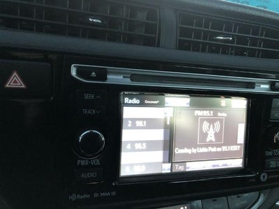 2017 Toyota Prius c Four (GS)