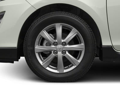 2017 Toyota Prius c Four (GS)