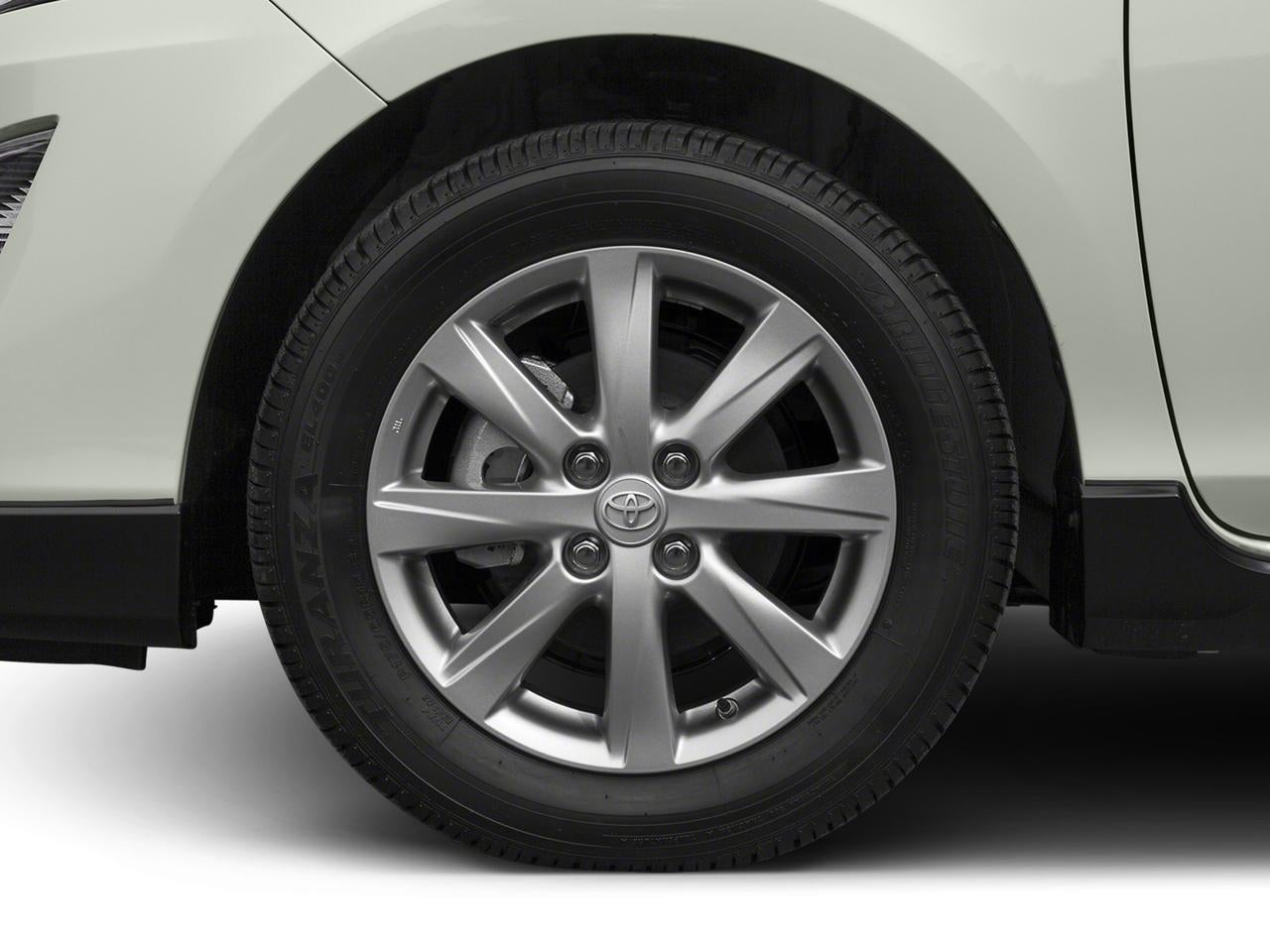 2017 Toyota Prius c Four (GS)