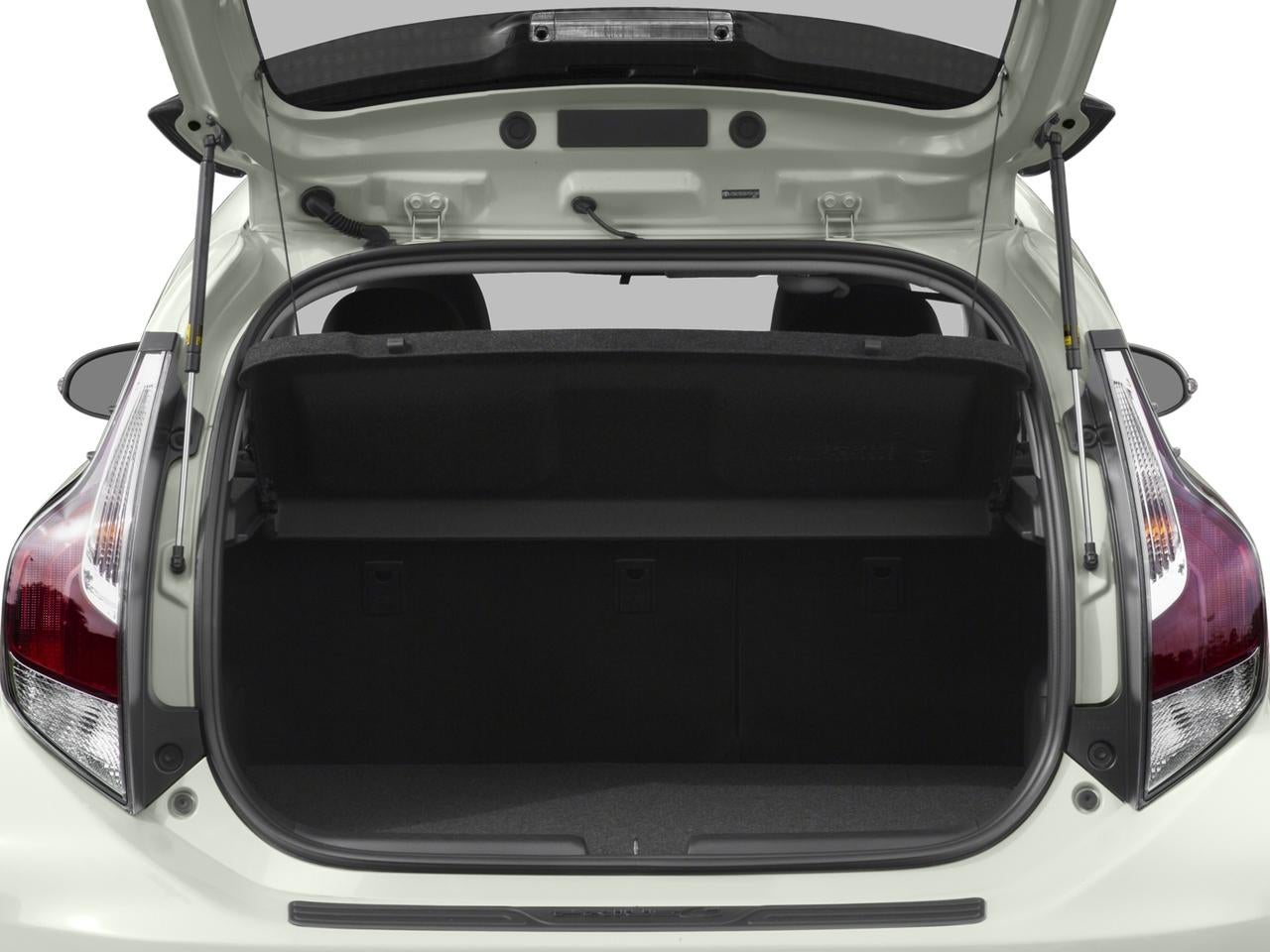 2017 Toyota Prius c Four (GS)