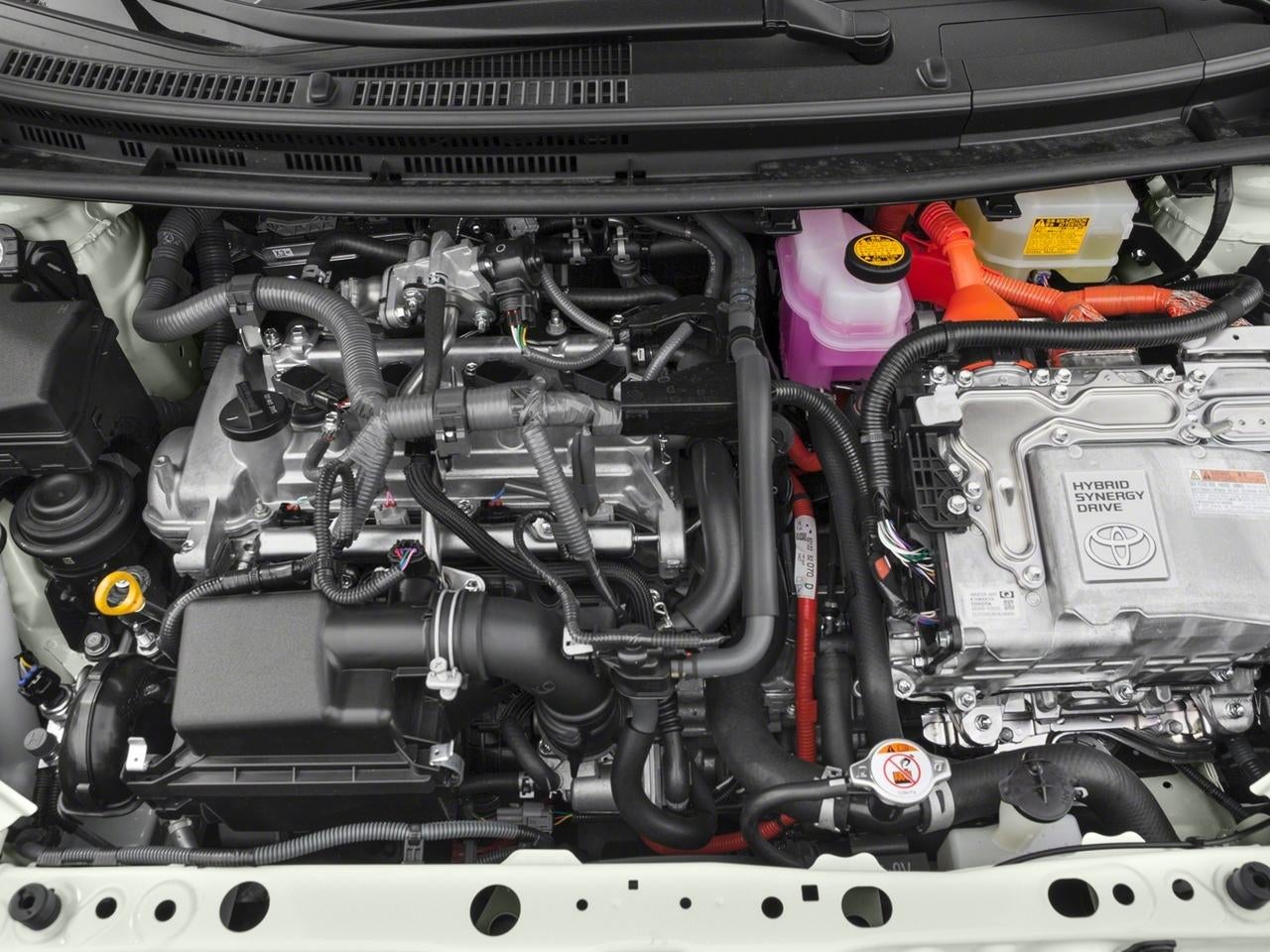 2017 Toyota Prius c Four (GS)