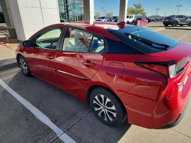 2021 Toyota Prius XLE AWD-e (Natl)