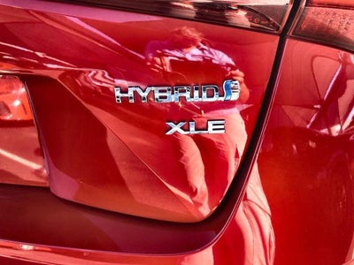 2021 Toyota Prius XLE AWD-e (Natl)