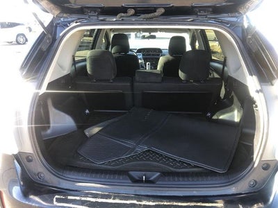 2017 Toyota Prius v Three (SE)