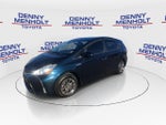 2017 Toyota Prius v Three (SE)