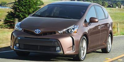 2017 Toyota Prius v Three (SE)