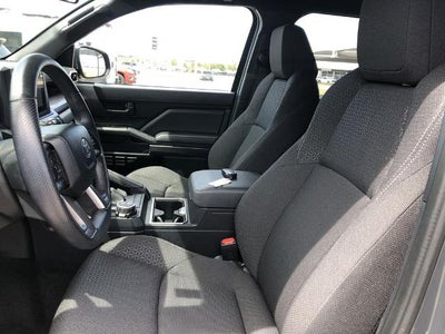 2025 Toyota 4Runner SR5 4WD (GS)