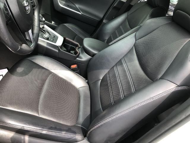 2019 Toyota RAV4 Hybrid Limited AWD (Natl)